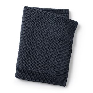 Elodie –  Gebreide Wollen Deken – Juniper Blue