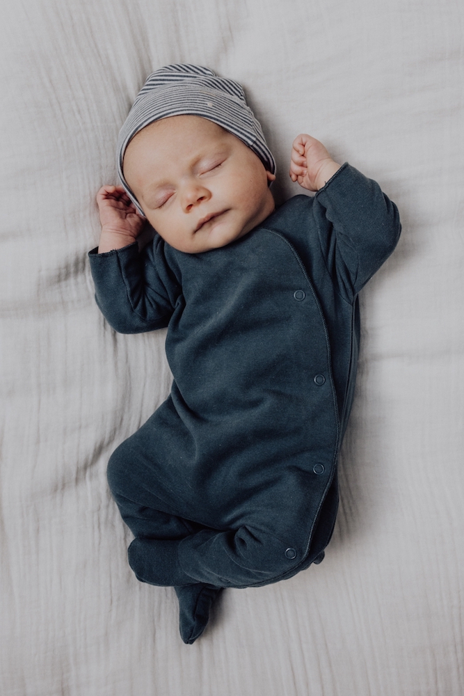Gray Label – Geboortepakje met voetjes – 100% biologisch katoen fleece - Afbeelding 3
